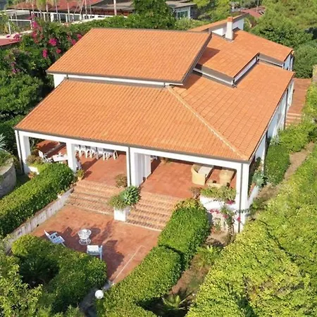Fortunato Villa Gioiosa Marea